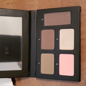 Younique brow palette